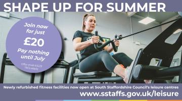 image show lady on rowing machine in gym